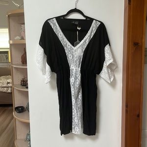 Lavish,Black/White,Lace,Wide Sleeve,Festival Dress,Medium,NWT